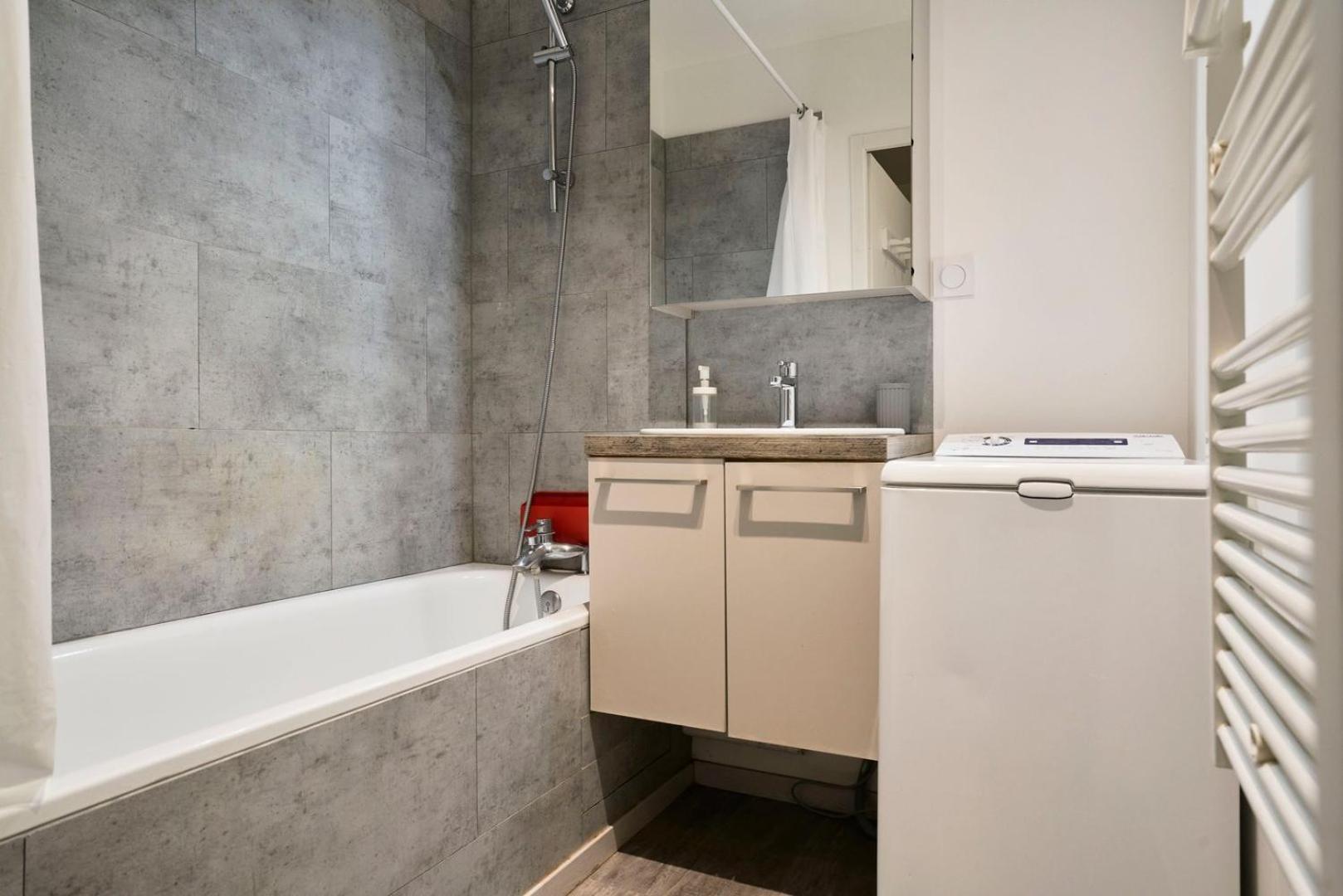 Lille Centre - Superb Bright Apartment Parking ภายนอก รูปภาพ